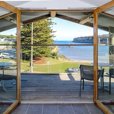 12 Rocks Beach View Loft Central Port Campbell Exterior photo