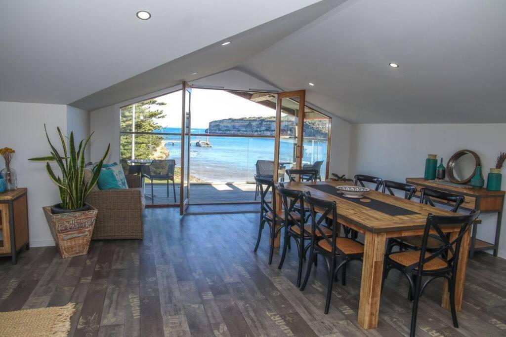 Apartment 12 Rocks View Loft *