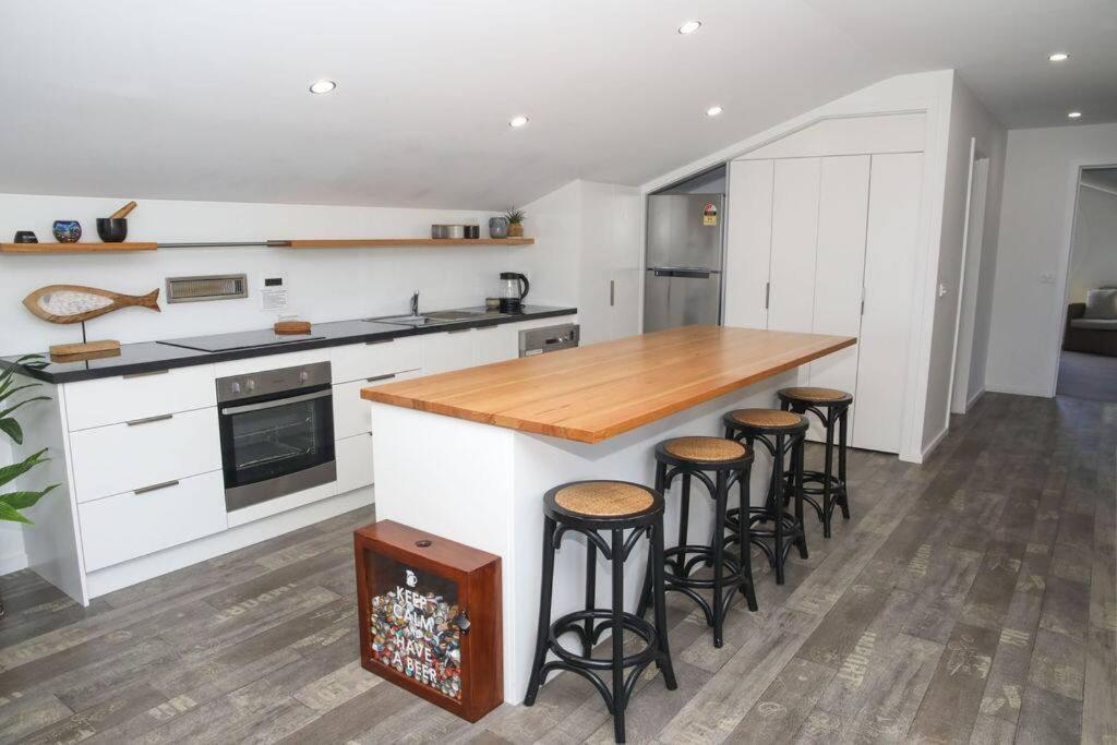 12 Rocks View Loft *