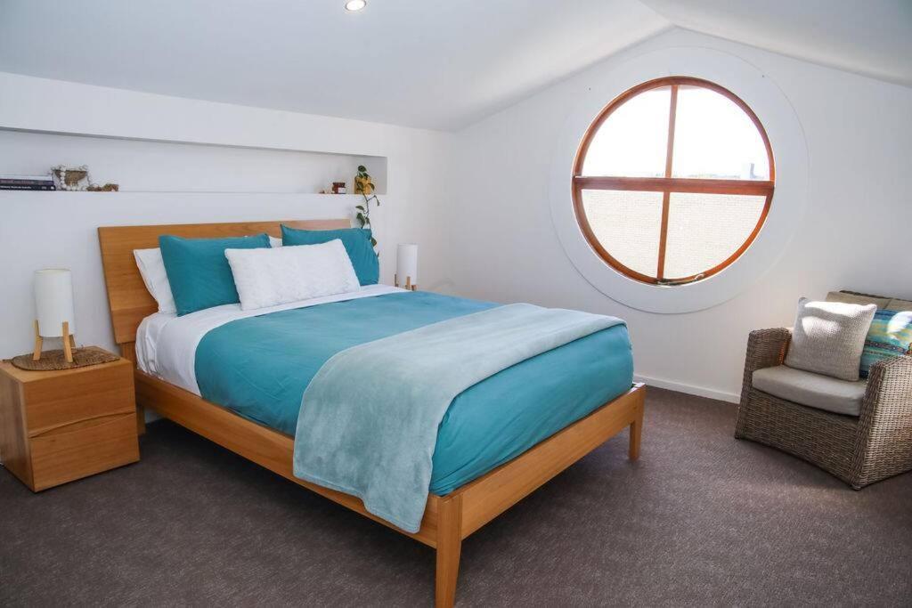 Apartment 12 Rocks View Loft *