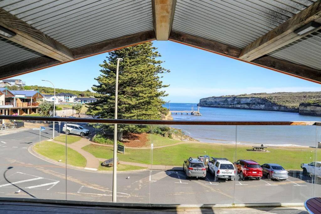 Apartment 12 Rocks View Loft Port Campbell